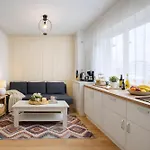 アパート New Building -- Downtown Tineretului Oasis -- Self Check-in --1min Metro Station *