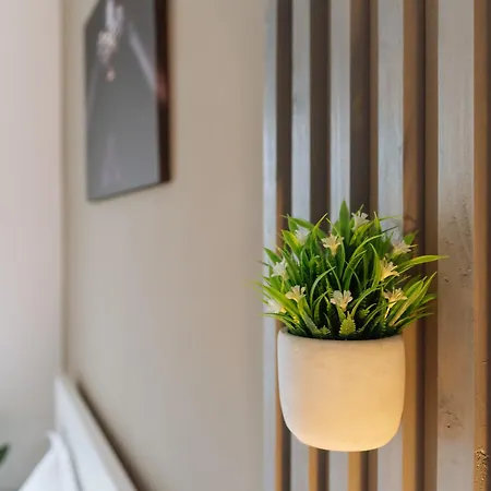 New Building -- Downtown Tineretului Oasis -- Self Check-in --1min Metro Station