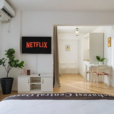 New Building -- Downtown Tineretului Oasis -- Self Check-in --1min Metro Station * Bukarest