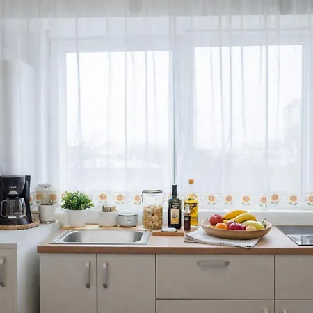 New Building -- Downtown Tineretului Oasis -- Self Check-in --1min Metro Station דירה