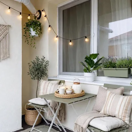 Apartment New Building -- Downtown Tineretului Oasis -- Self Check-in --1min Metro Station *