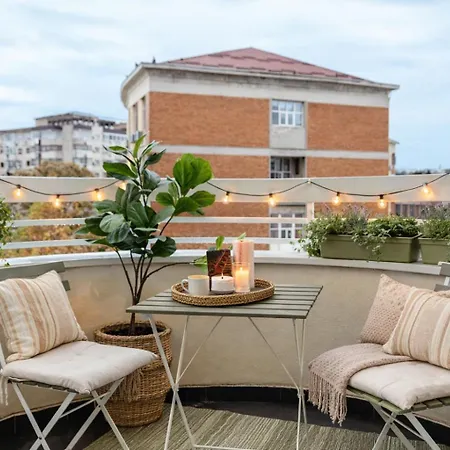 New Building -- Downtown Tineretului Oasis -- Self Check-in --1min Metro Station Appartement Boekarest