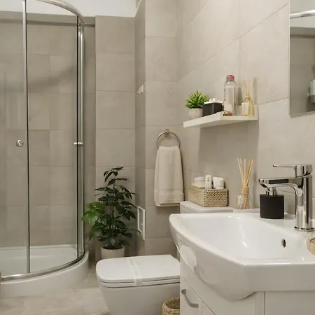 New Building -- Downtown Tineretului Oasis -- Self Check-in --1min Metro Station *