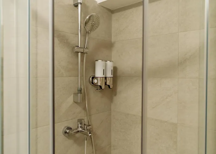 Apartamento New Building -- Downtown Tineretului Oasis -- Self Check-in --1min Metro Station Bucareste