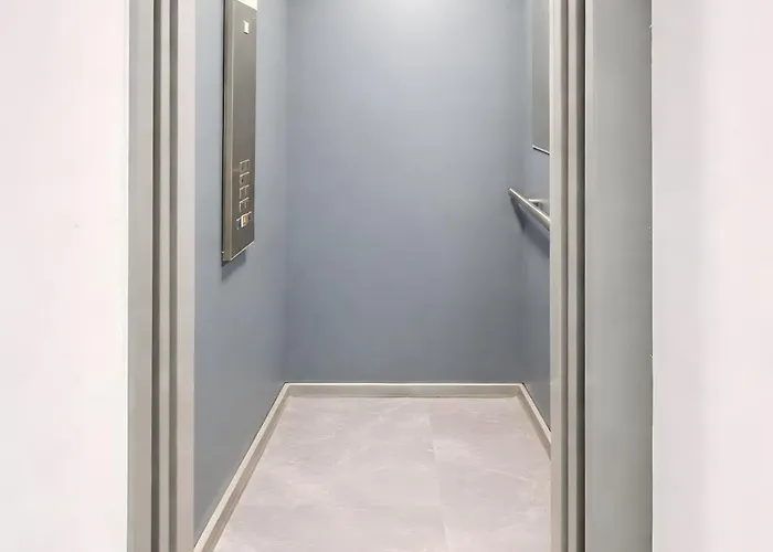Apartment New Building -- Downtown Tineretului Oasis -- Self Check-in --1min Metro Station *