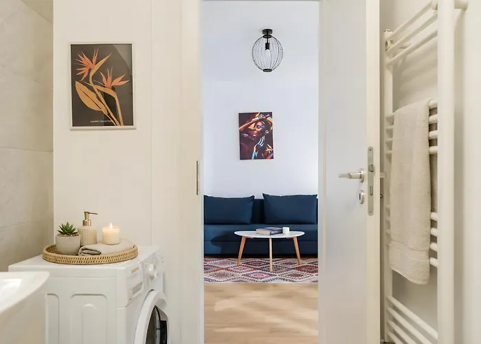 New Building -- Downtown Tineretului Oasis -- Self Check-in --1min Metro Station Apartamento Bucareste