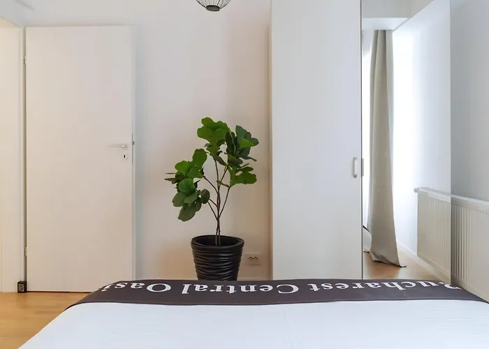New Building -- Downtown Tineretului Oasis -- Self Check-in --1min Metro Station Apartment Bucharest